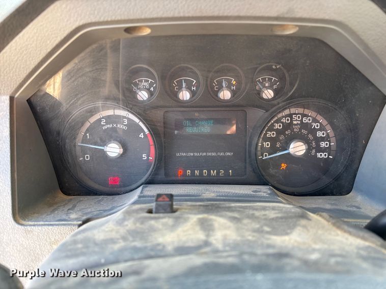 image for item EV3280 2011 Ford F550 bucket truck