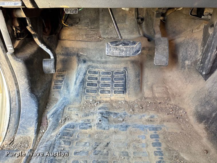 image for item EV3280 2011 Ford F550 bucket truck