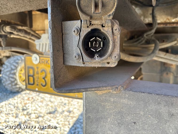 image for item EV3281 2010 Ford F550 Super Duty bucket truck