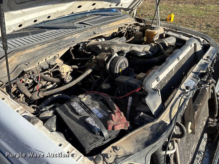 image for item EV3281 2010 Ford F550 Super Duty bucket truck