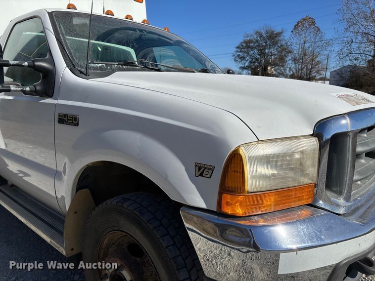 image for item EV3282 1999 Ford F450 Super Duty bucket truck
