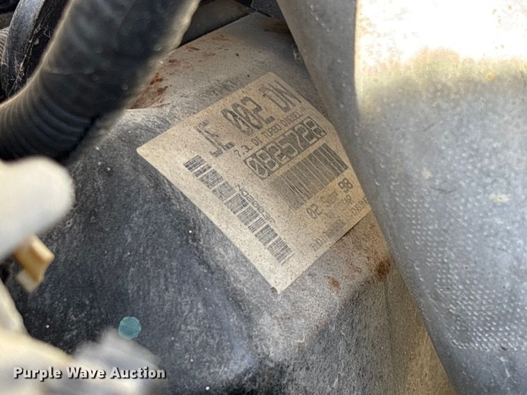 image for item EV3282 1999 Ford F450 Super Duty bucket truck