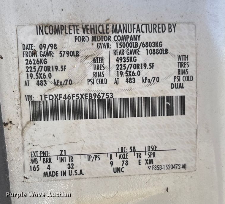 image for item EV3282 1999 Ford F450 Super Duty bucket truck