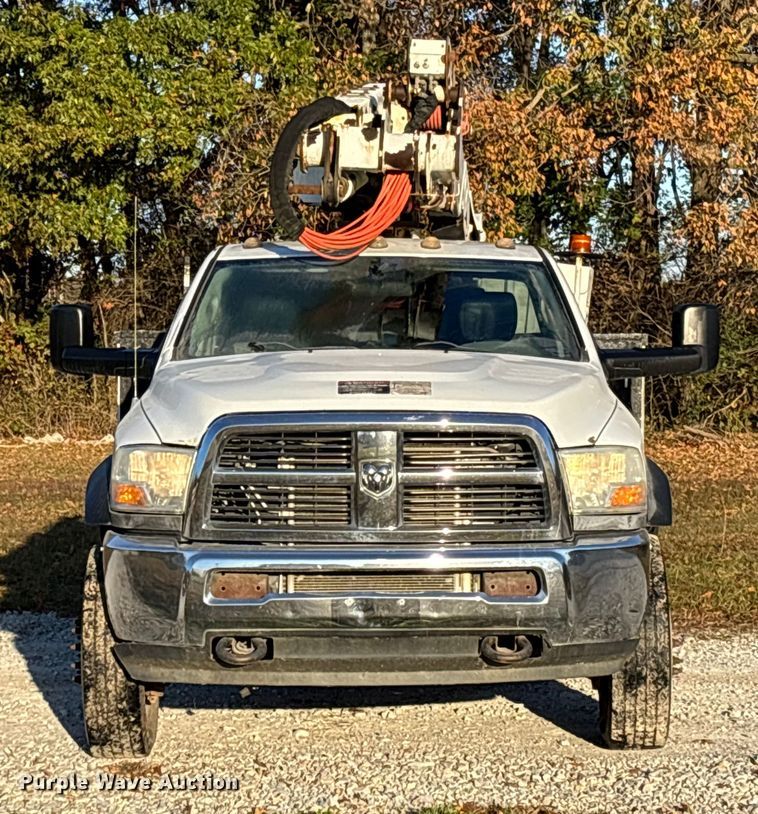 image for item EV3283 2012 Dodge Ram 5500 bucket truck