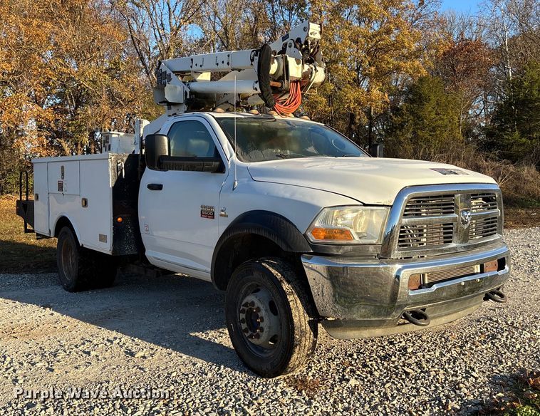 image for item EV3283 2012 Dodge Ram 5500 bucket truck
