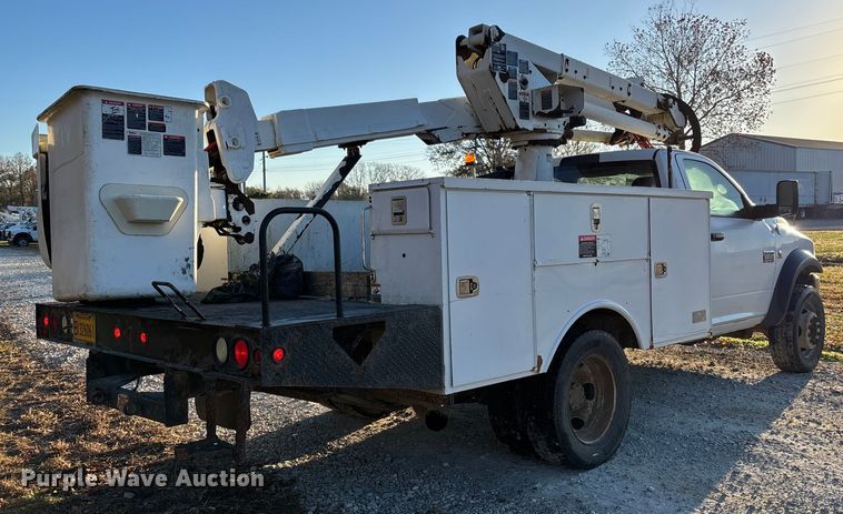 image for item EV3283 2012 Dodge Ram 5500 bucket truck