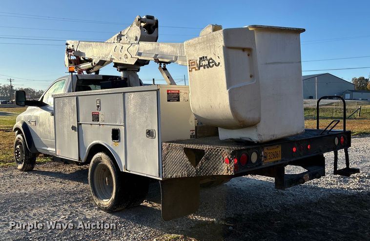 image for item EV3283 2012 Dodge Ram 5500 bucket truck