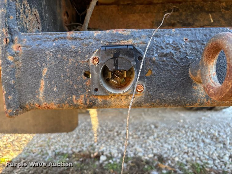 image for item EV3283 2012 Dodge Ram 5500 bucket truck