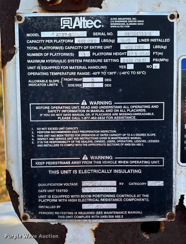 image for item EV3283 2012 Dodge Ram 5500 bucket truck