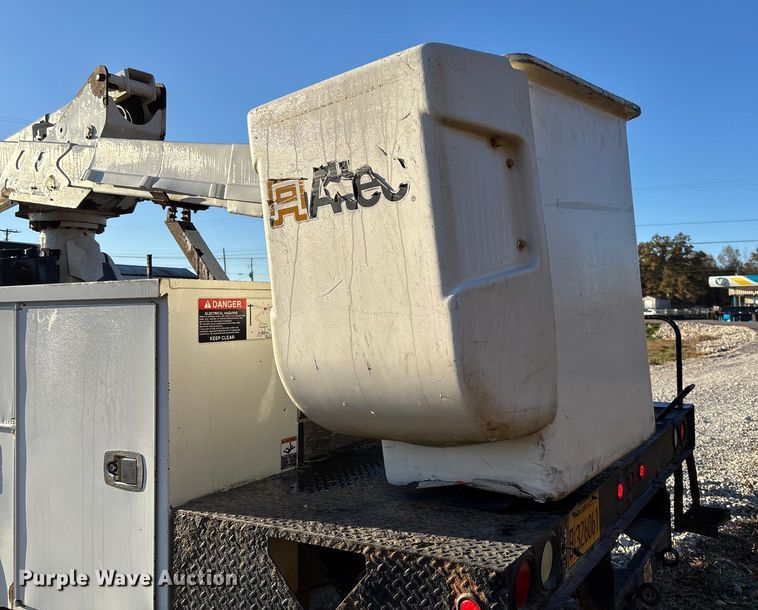image for item EV3283 2012 Dodge Ram 5500 bucket truck