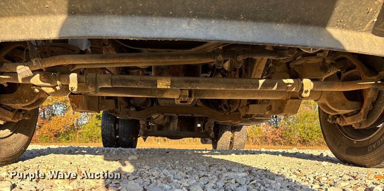 image for item EV3283 2012 Dodge Ram 5500 bucket truck