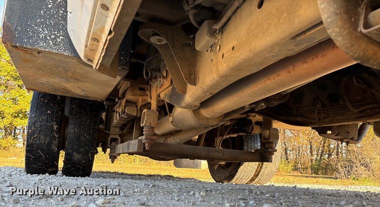 image for item EV3283 2012 Dodge Ram 5500 bucket truck