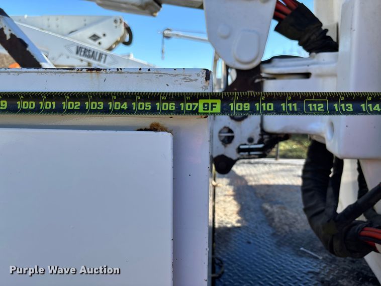 image for item EV3283 2012 Dodge Ram 5500 bucket truck