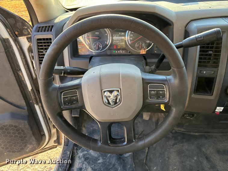 image for item EV3283 2012 Dodge Ram 5500 bucket truck