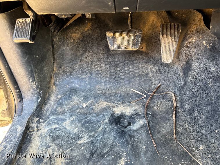 image for item EV3283 2012 Dodge Ram 5500 bucket truck