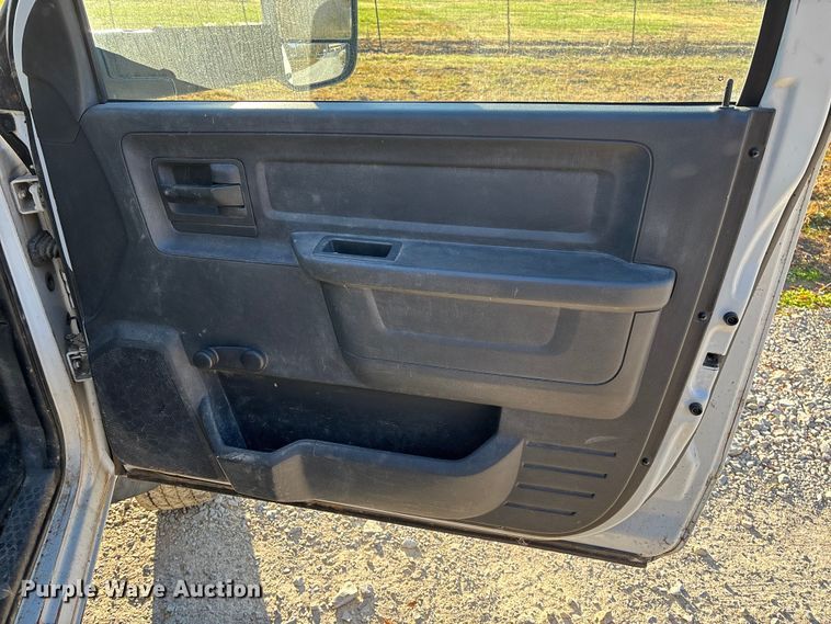 image for item EV3283 2012 Dodge Ram 5500 bucket truck