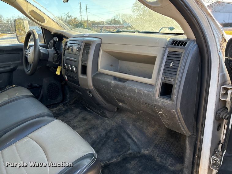 image for item EV3283 2012 Dodge Ram 5500 bucket truck