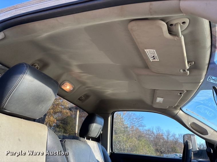 image for item EV3283 2012 Dodge Ram 5500 bucket truck