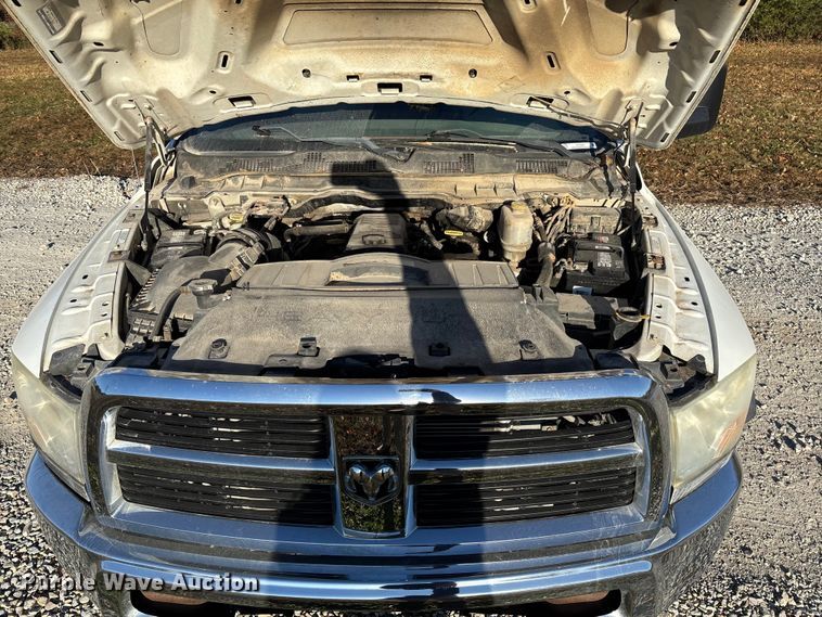 image for item EV3283 2012 Dodge Ram 5500 bucket truck