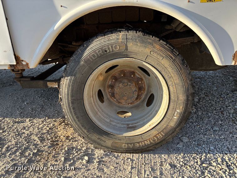 image for item EV3283 2012 Dodge Ram 5500 bucket truck