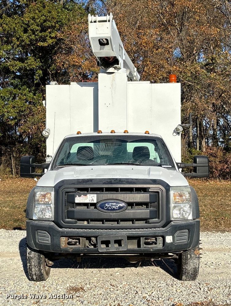 CAMIóN CON CANASTILLA 2014 FORD ETI
