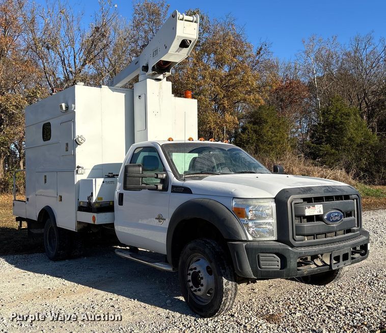 CAMIóN CON CANASTILLA 2014 FORD ETI