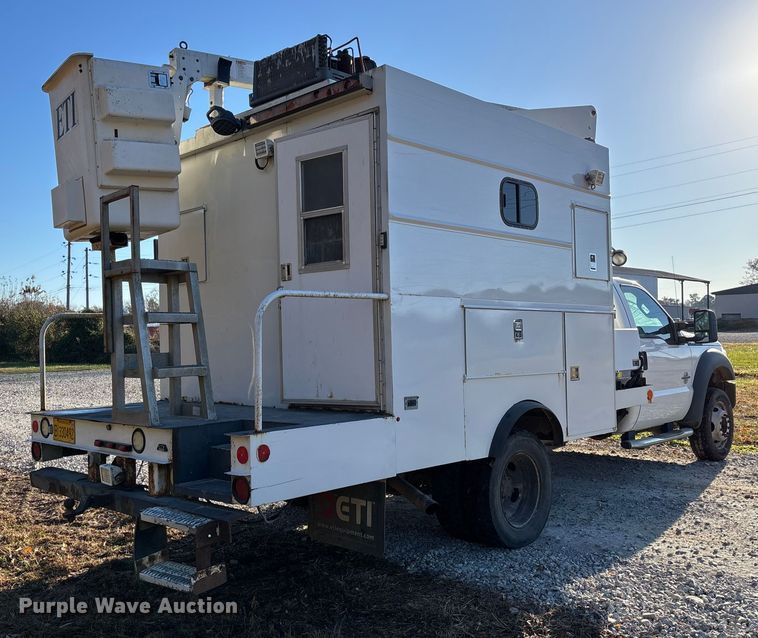 CAMIóN CON CANASTILLA 2014 FORD ETI