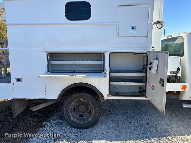 image for item EV3284 2014 Ford F550 XL Super Duty bucket truck