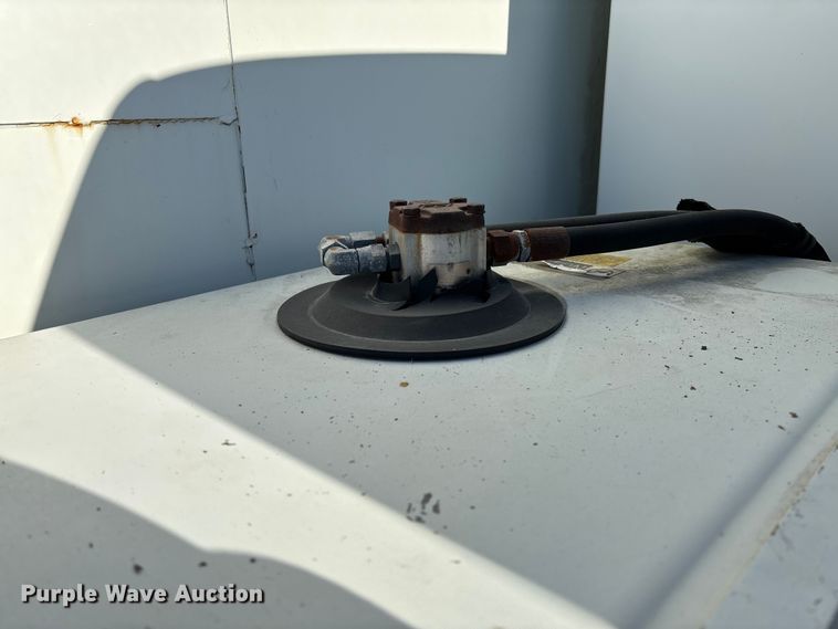 image for item EV3284 2014 Ford F550 XL Super Duty bucket truck