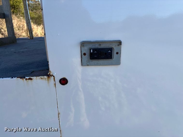 image for item EV3284 2014 Ford F550 XL Super Duty bucket truck