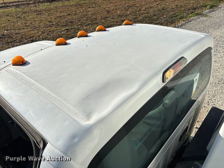 image for item EV3284 2014 Ford F550 XL Super Duty bucket truck