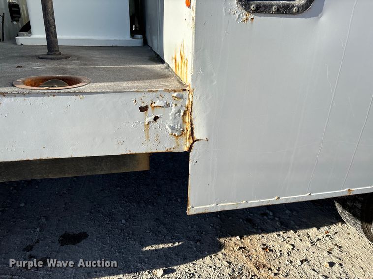 image for item EV3284 2014 Ford F550 XL Super Duty bucket truck