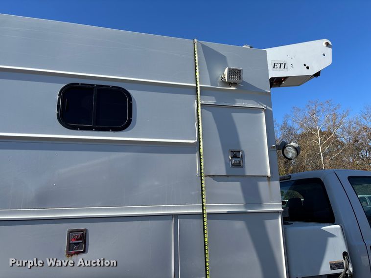 image for item EV3284 2014 Ford F550 XL Super Duty bucket truck