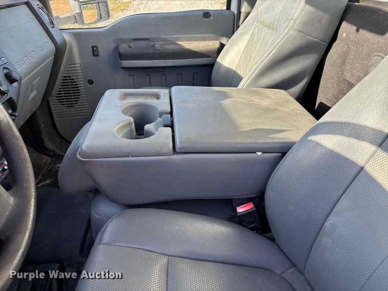 image for item EV3284 2014 Ford F550 XL Super Duty bucket truck