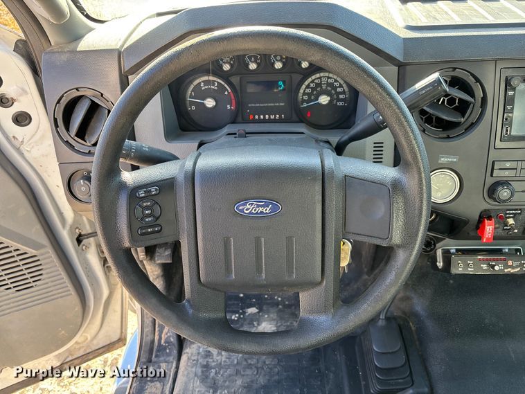 image for item EV3284 2014 Ford F550 XL Super Duty bucket truck