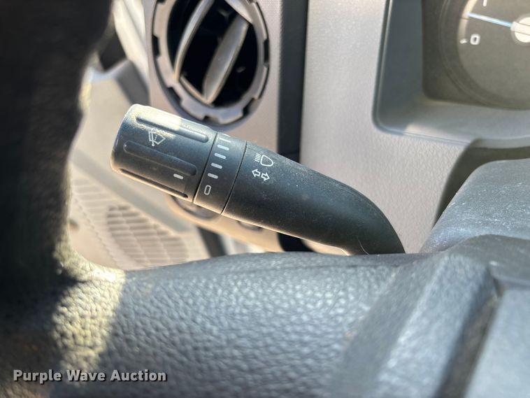 image for item EV3284 2014 Ford F550 XL Super Duty bucket truck