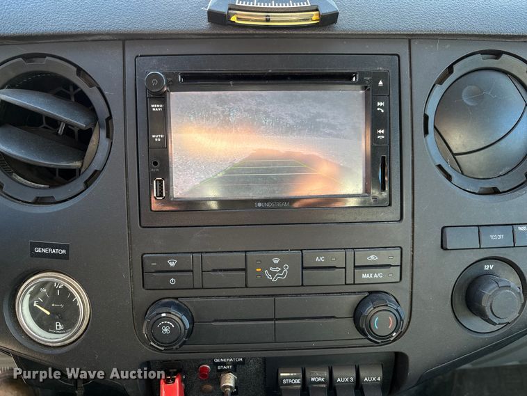 image for item EV3284 2014 Ford F550 XL Super Duty bucket truck