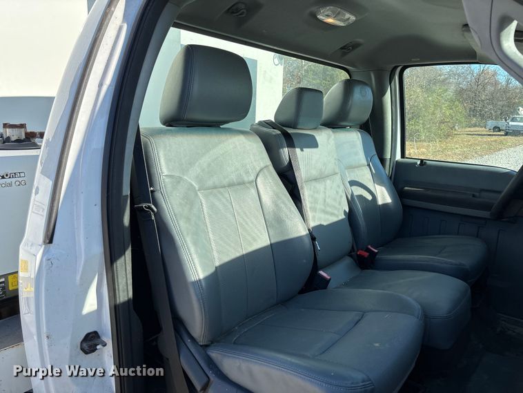 image for item EV3284 2014 Ford F550 XL Super Duty bucket truck