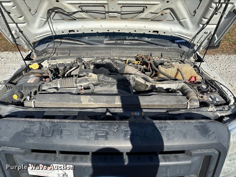 image for item EV3284 2014 Ford F550 XL Super Duty bucket truck