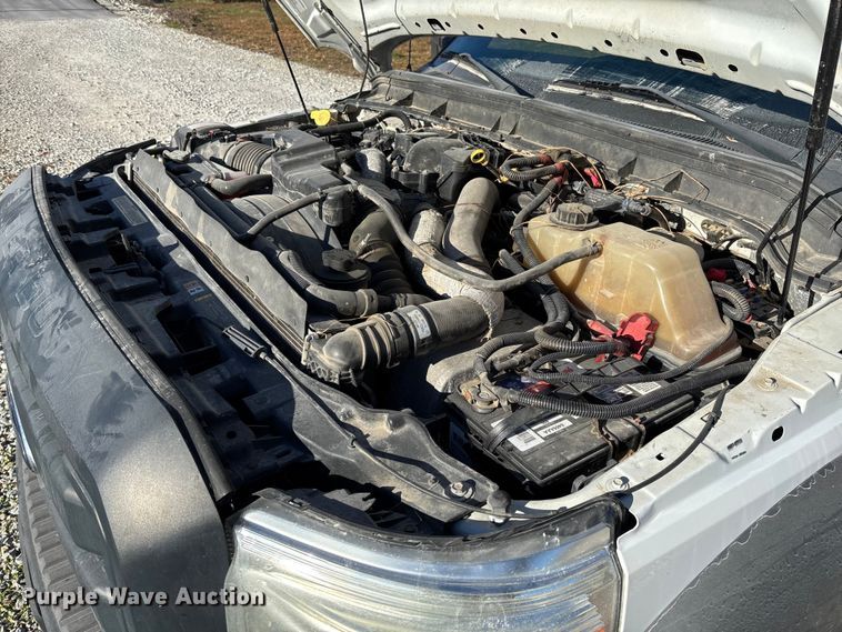 image for item EV3284 2014 Ford F550 XL Super Duty bucket truck