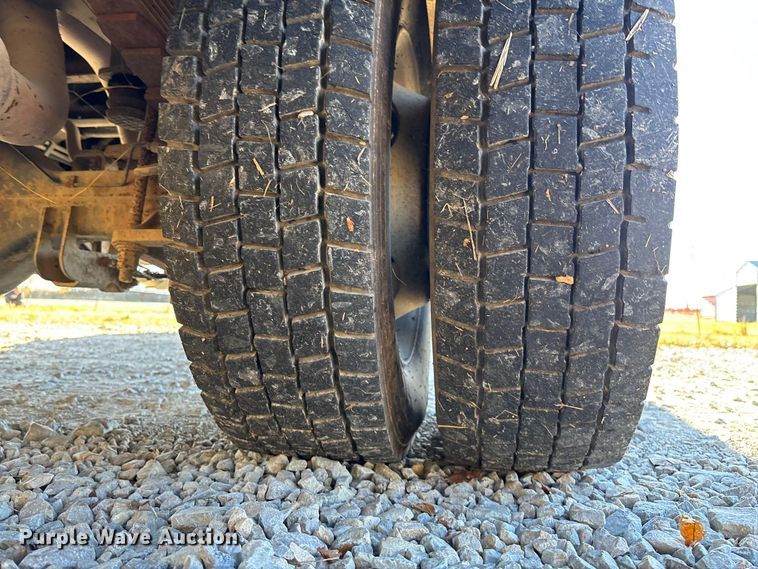 image for item EV3284 2014 Ford F550 XL Super Duty bucket truck