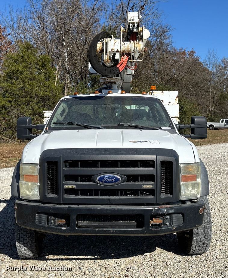 CAMIóN CON CANASTILLA 2008 FORD ALTEC