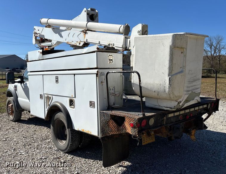 image for item EV3285 2008 Ford F550 XL Super Duty bucket truck