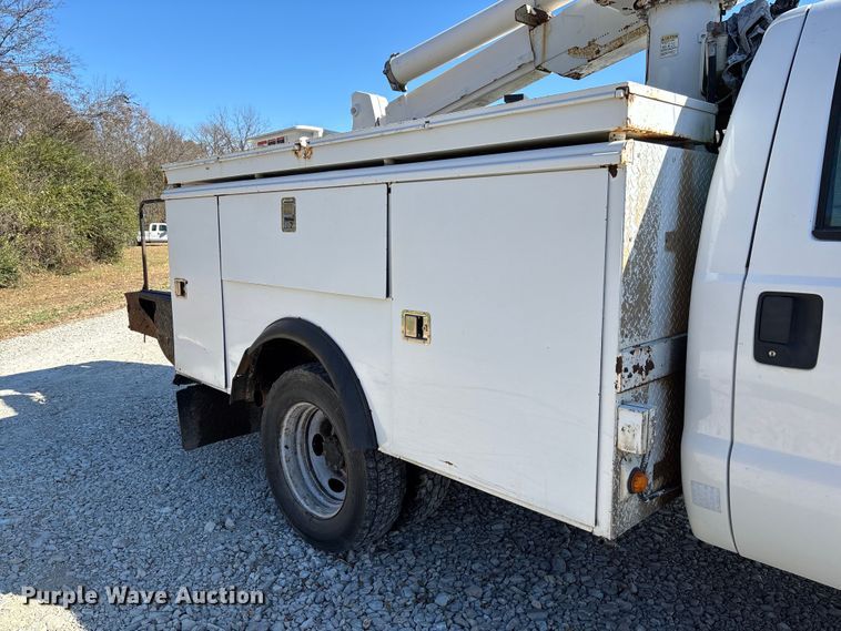 image for item EV3285 2008 Ford F550 XL Super Duty bucket truck