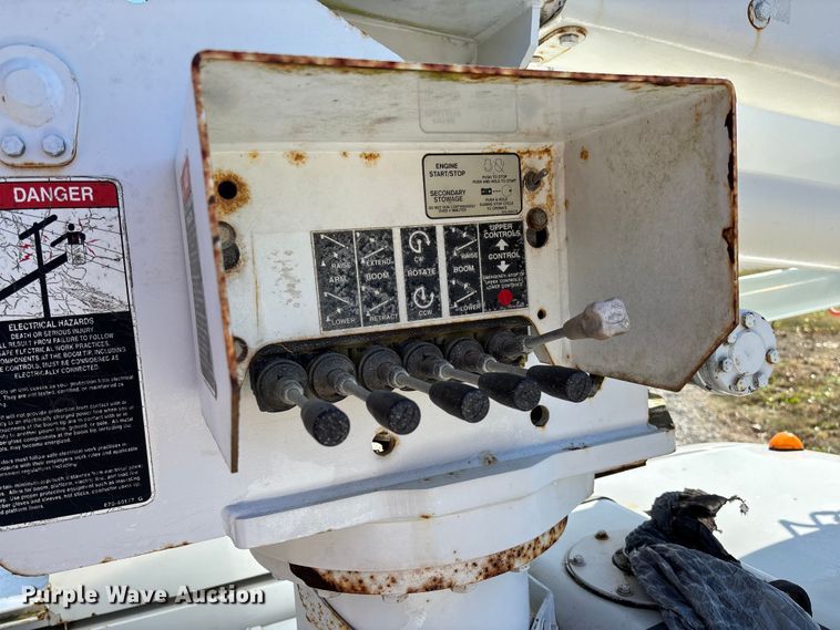 image for item EV3285 2008 Ford F550 XL Super Duty bucket truck