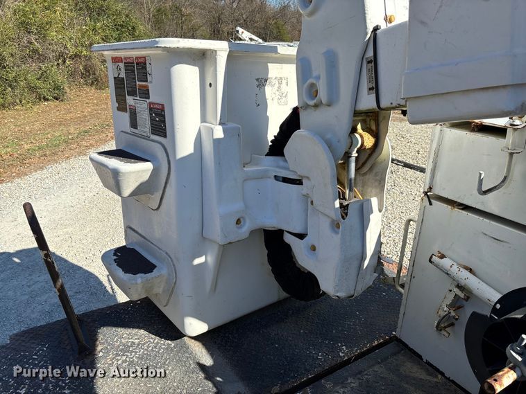 image for item EV3285 2008 Ford F550 XL Super Duty bucket truck