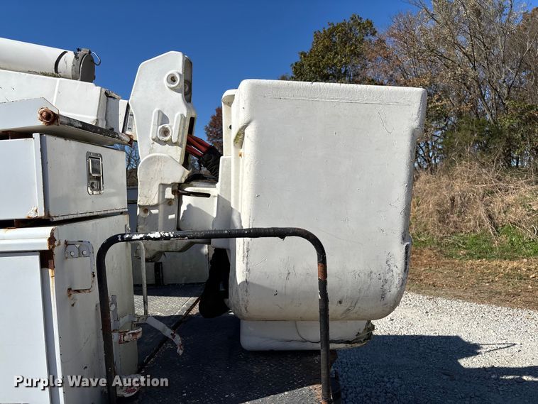 image for item EV3285 2008 Ford F550 XL Super Duty bucket truck