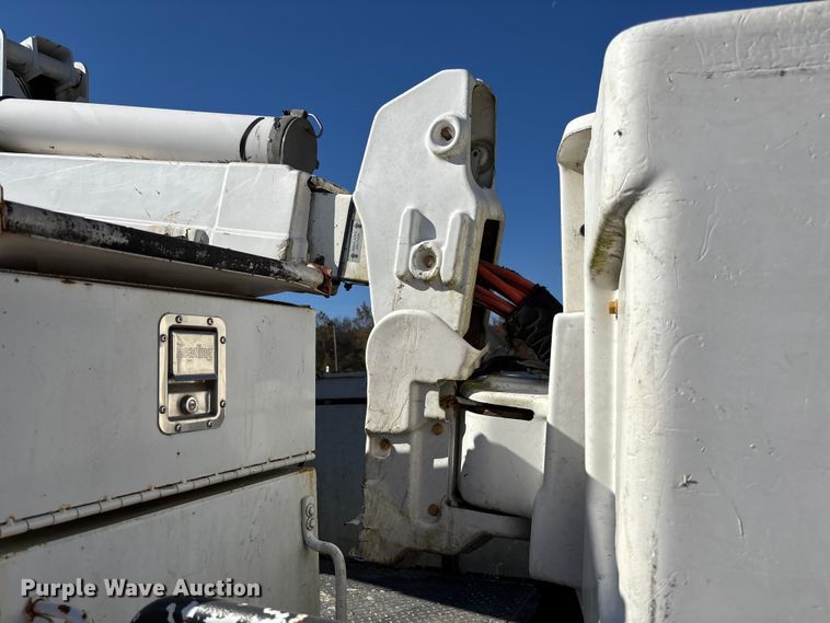 image for item EV3285 2008 Ford F550 XL Super Duty bucket truck