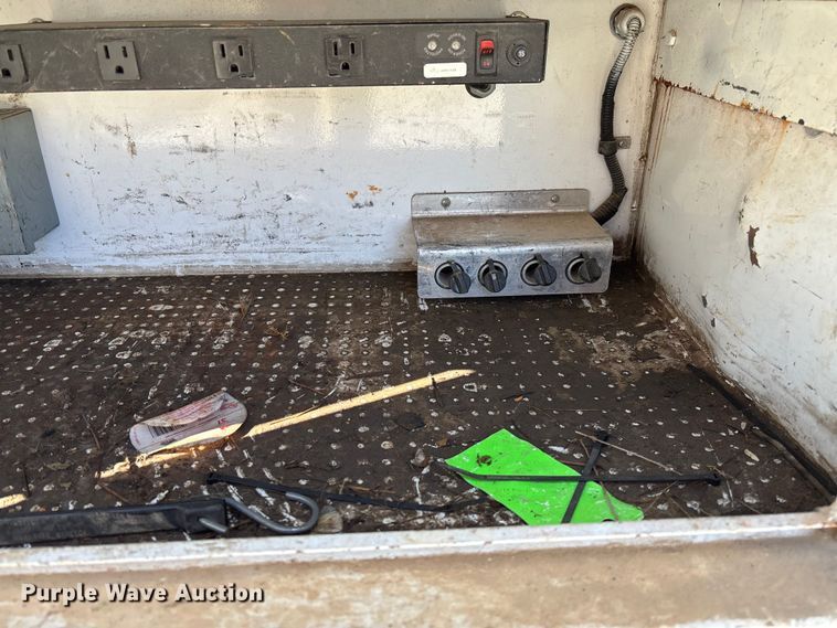 image for item EV3285 2008 Ford F550 XL Super Duty bucket truck