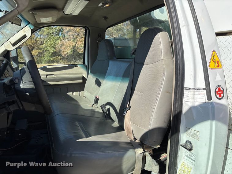 image for item EV3285 2008 Ford F550 XL Super Duty bucket truck